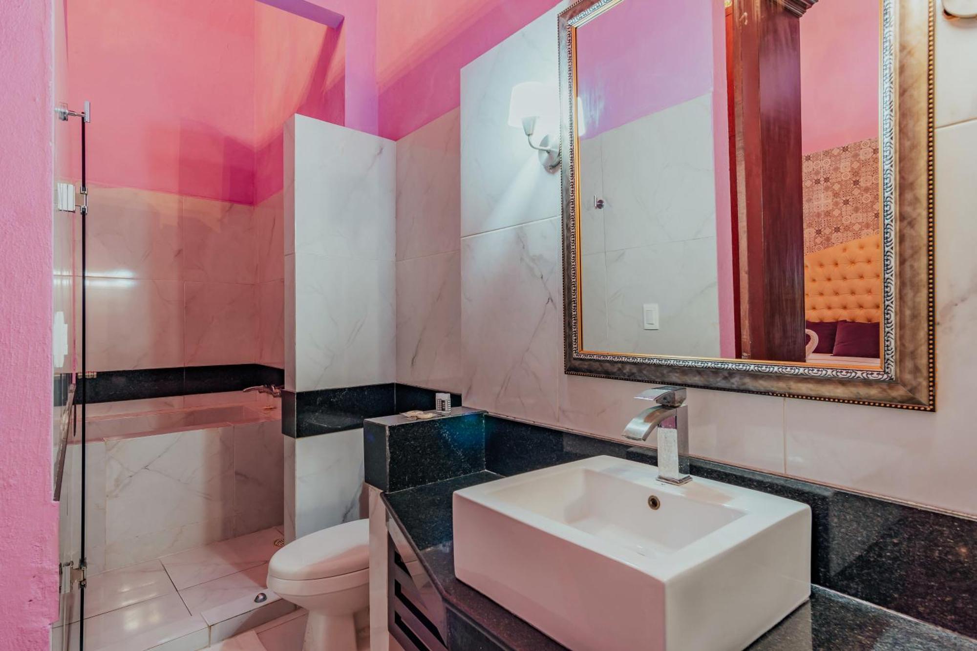 Double Room,1444465213:JPEG